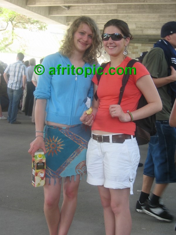 ../Images/AfricaFestival-26-27-28May05 038.jpg